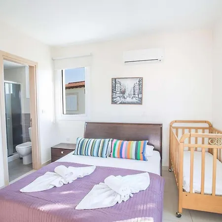 Kate 25 * Protaras